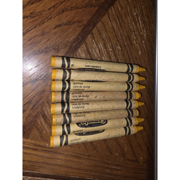 Crayola Other - 8 Retired Dandelion Crayola Crayons